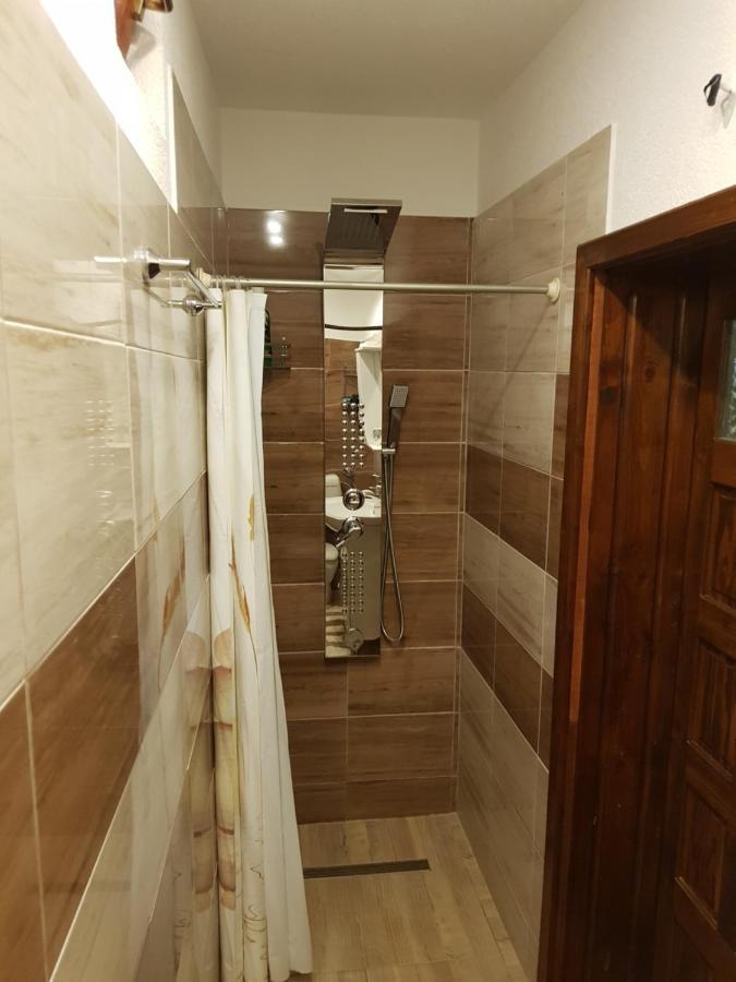 Pansion Renata Hotell Prozor Exteriör bild