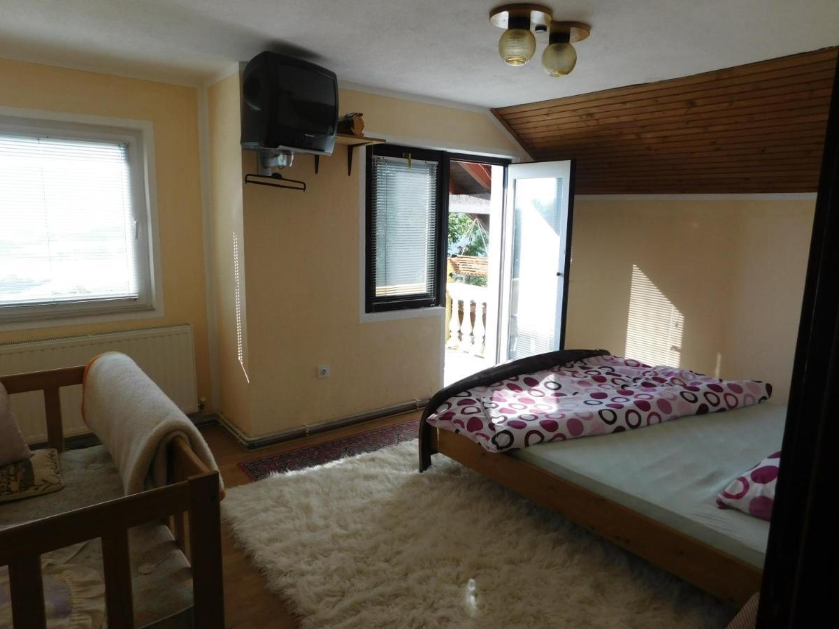 Pansion Renata Hotell Prozor Rum bild
